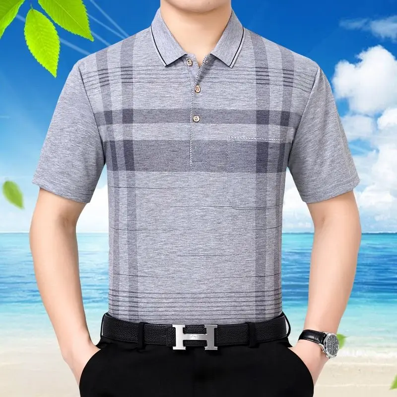 2023 Summer New Middle-aged Short Sleeve Men's Clothing Loose Lapel Spliced Pocket Fashion Casual Versatile Business Polo Shirt
2023 Summer New Middle-aged Short Sleeve Men's Clothing Loose Lapel Spliced Pocket Fashion Casual Versatile Business Polo Shirt
