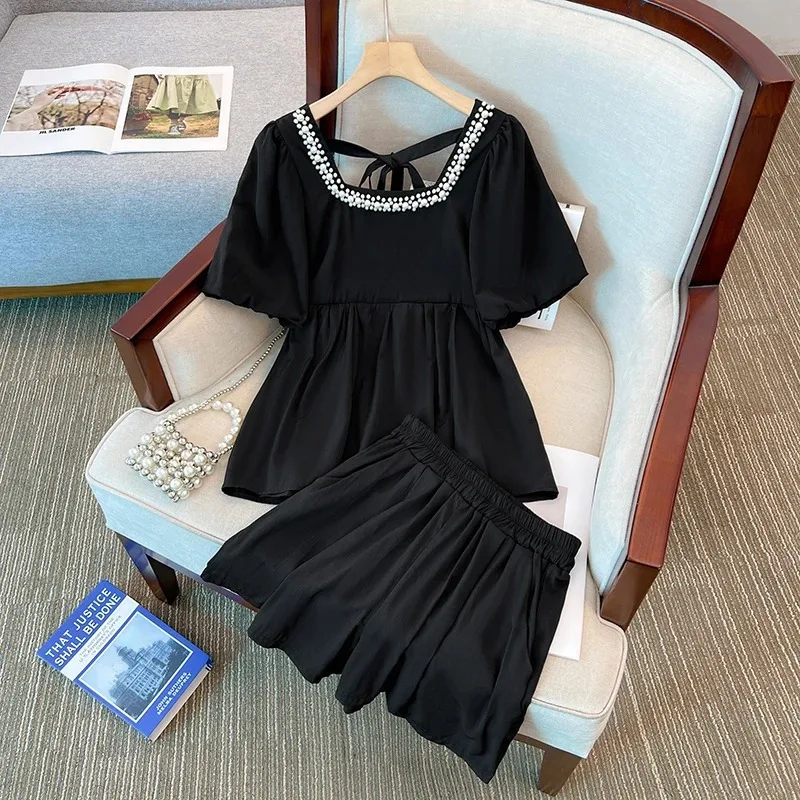 Women's Plus Size Two Piece Set Pearl Neckline Top High Waist Shorts Summer Casual
Women's Plus Size Two Piece Set Pearl Neckline Top High Waist Shorts Summer Casual