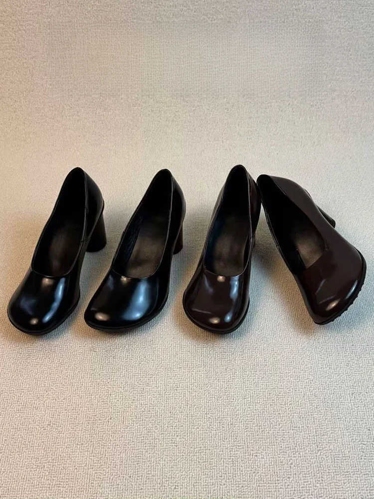 Lamb Leather round Head 7cm Low Cut Single Shoes Women's Chunky Heel Mary Janes Commute High Heels Comfortable Glueing Craft
Lamb Leather round Head 7cm Low Cut Single Shoes Women's Chunky Heel Mary Janes Commute High Heels Comfortable Glueing Craft