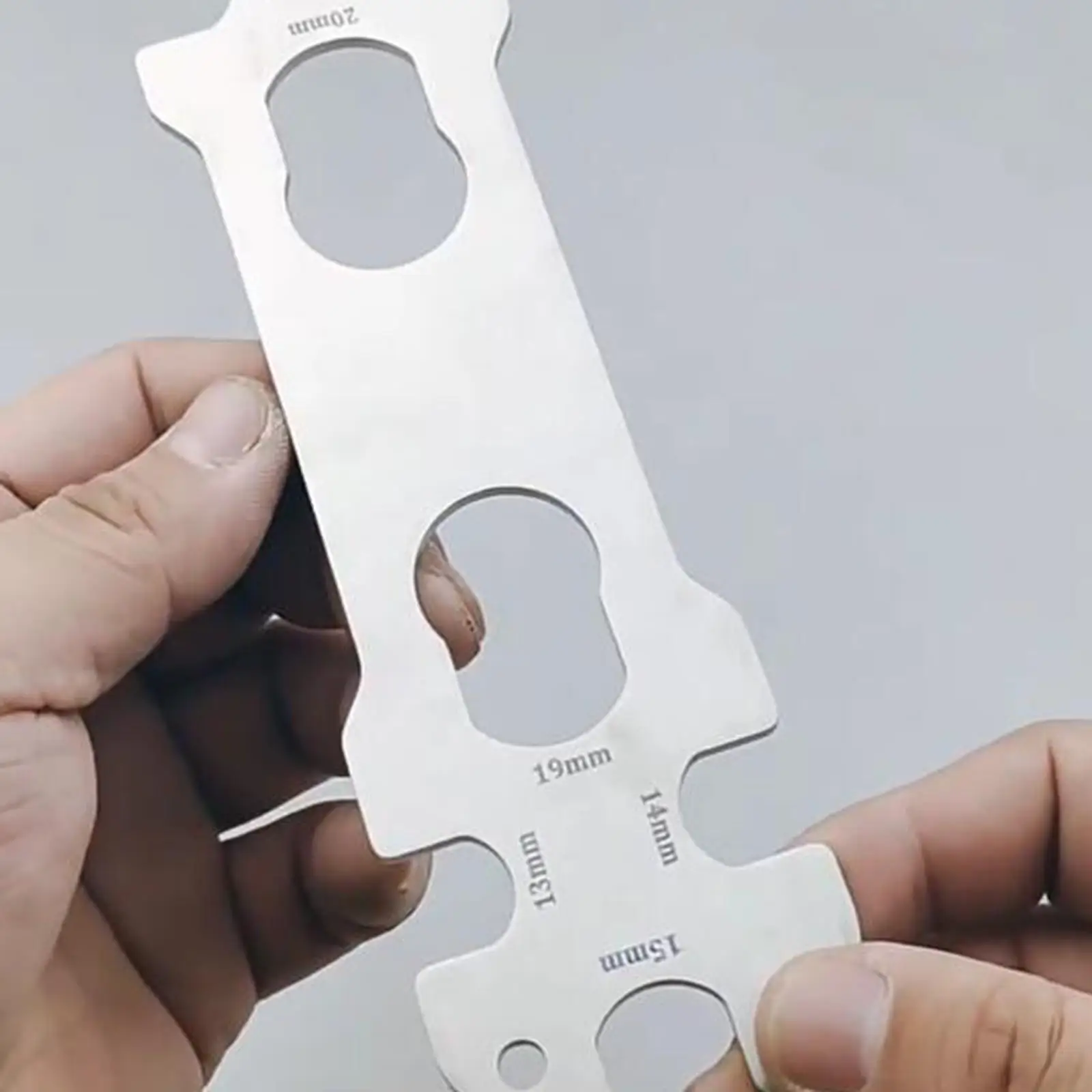 Bike Hub Wrench Cone Spanner Stainless Steel Tool Set for Bicycle Tire Repair Kit and Wheel Alignment in Cycling Workshops
Bike Hub Wrench Cone Spanner Stainless Steel Tool Set for Bicycle Tire Repair Kit and Wheel Alignment in Cycling Workshops