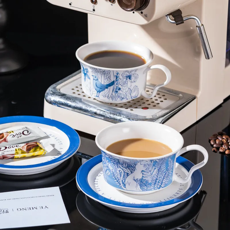 PYH Chinese blue and white ceramic coffee cup and saucer exquisite gift box set, afternoon tea set
PYH Chinese blue and white ceramic coffee cup and saucer exquisite gift box set, afternoon tea set