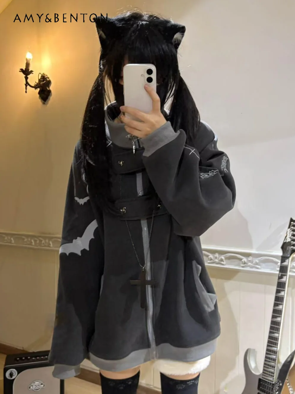 Subculture Punk Style Heavy Industry Embroidery Velvet Stand-up Collar Oversized Coat Winter Goth Japanese Sweet Cool Girl Coats
Subculture Punk Style Heavy Industry Embroidery Velvet Stand-up Collar Oversized Coat Winter Goth Japanese Sweet Cool Girl Coats