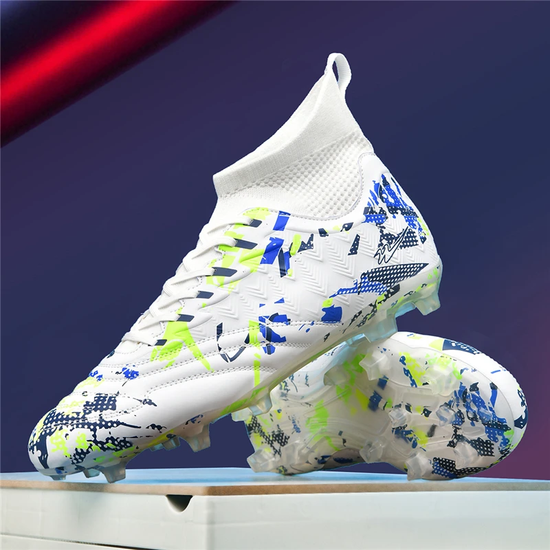 A pair of teens' high-top football cleats with FG studs, non-slip sole for training and matches BD-66710
A pair of teens' high-top football cleats with FG studs, non-slip sole for training and matches BD-66710