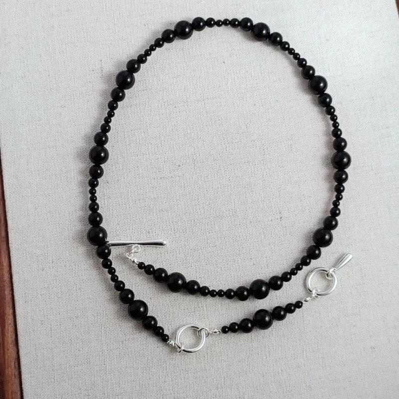 New Chinese Handmade Beaded Black Agate Necklace Exaggerated High-end Collarbone Chain Niche Design Versatile Sweater Chain
New Chinese Handmade Beaded Black Agate Necklace Exaggerated High-end Collarbone Chain Niche Design Versatile Sweater Chain