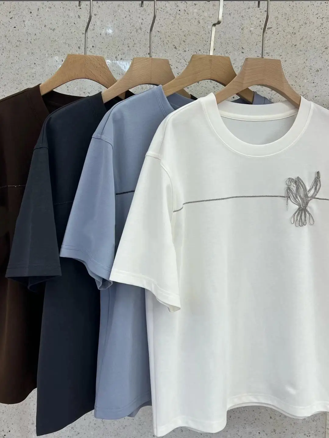 Horse cotton T-shirt for women, embroidered round neck loose and slimming casual commuting versatile short sleeved
Horse cotton T-shirt for women, embroidered round neck loose and slimming casual commuting versatile short sleeved