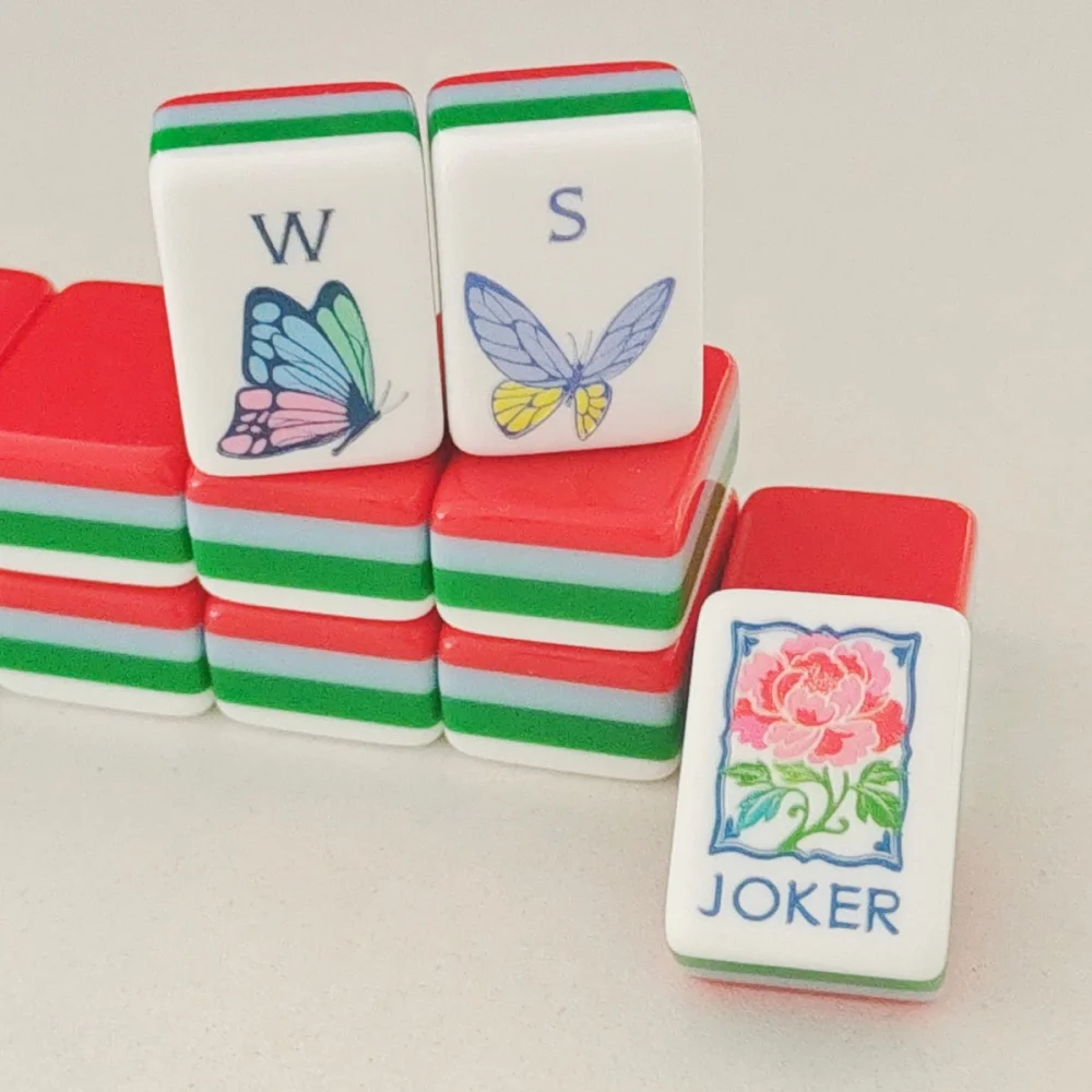 New Modern 4-Layer RED 160 Tiles Mahjong Tiles Acrylic Engraved American Mahjong Sets Home Board Games Gifts Portable Mah Jongg
New Modern 4-Layer RED 160 Tiles Mahjong Tiles Acrylic Engraved American Mahjong Sets Home Board Games Gifts Portable Mah Jongg
