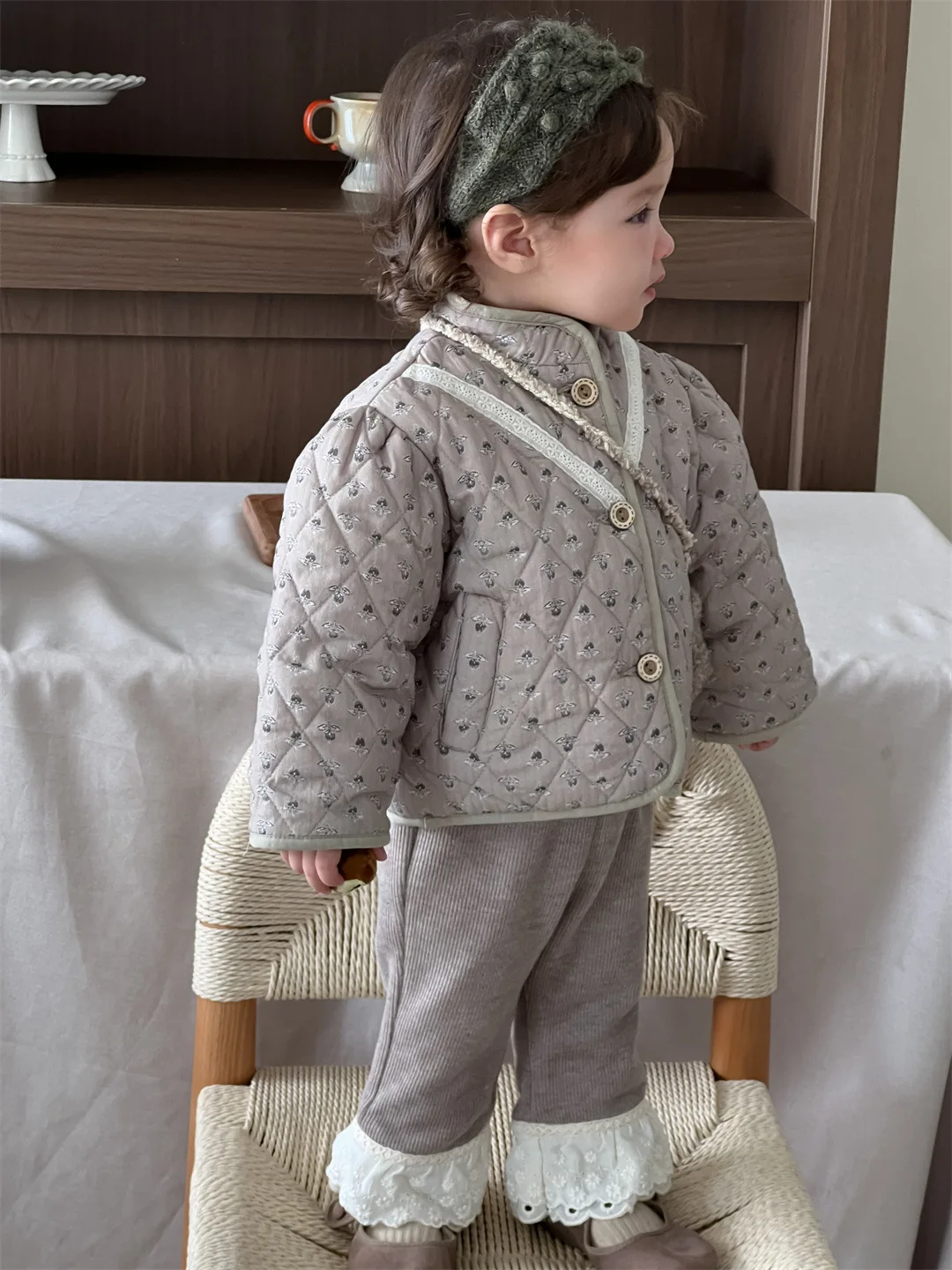 2025 Winter New Baby Long Sleeve Warm Coat Plus Velvet Thick Girls Floral Cardigan Children Padded Jacket Infant Toddler Clothes
2025 Winter New Baby Long Sleeve Warm Coat Plus Velvet Thick Girls Floral Cardigan Children Padded Jacket Infant Toddler Clothes