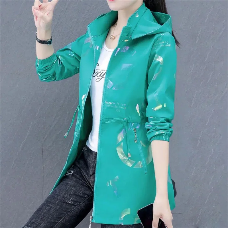 Spring Autumn Trench Coat Women 2025 New Fashion Glossy Print Mid Long Women Outerwear Female Windbreaker Gabardina Mujer
Spring Autumn Trench Coat Women 2025 New Fashion Glossy Print Mid Long Women Outerwear Female Windbreaker Gabardina Mujer