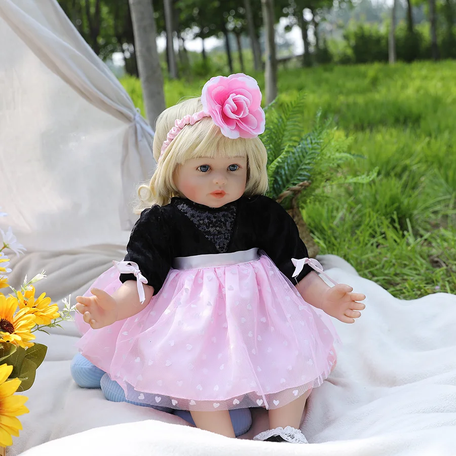 Rebirth doll 50cm simulation newborn doll girl, soft body wearing gift set, suitable for children over 3 years old
Rebirth doll 50cm simulation newborn doll girl, soft body wearing gift set, suitable for children over 3 years old