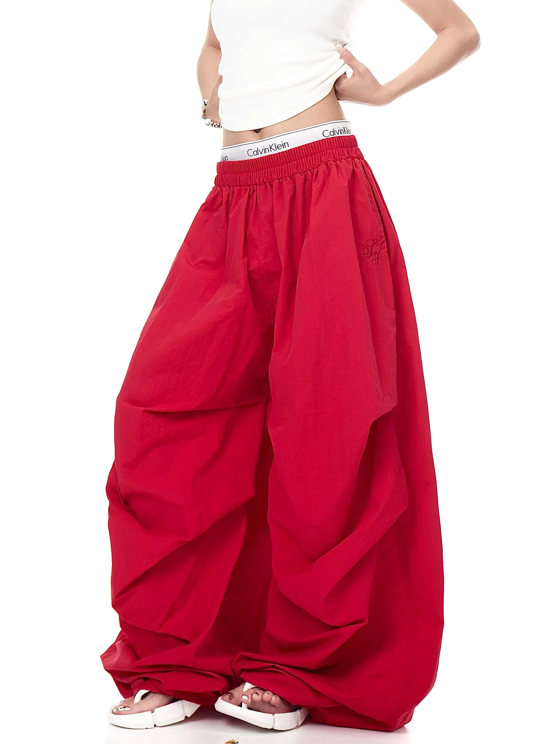 American Retro Loose Lazy Style Red Pleated Paratrooper Pants Unisex Summer Loose Drapey Wide Leg Pants Streetwear Casual Tro...
American Retro Loose Lazy Style Red Pleated Paratrooper Pants Unisex Summer Loose Drapey Wide Leg Pants Streetwear Casual Tro...