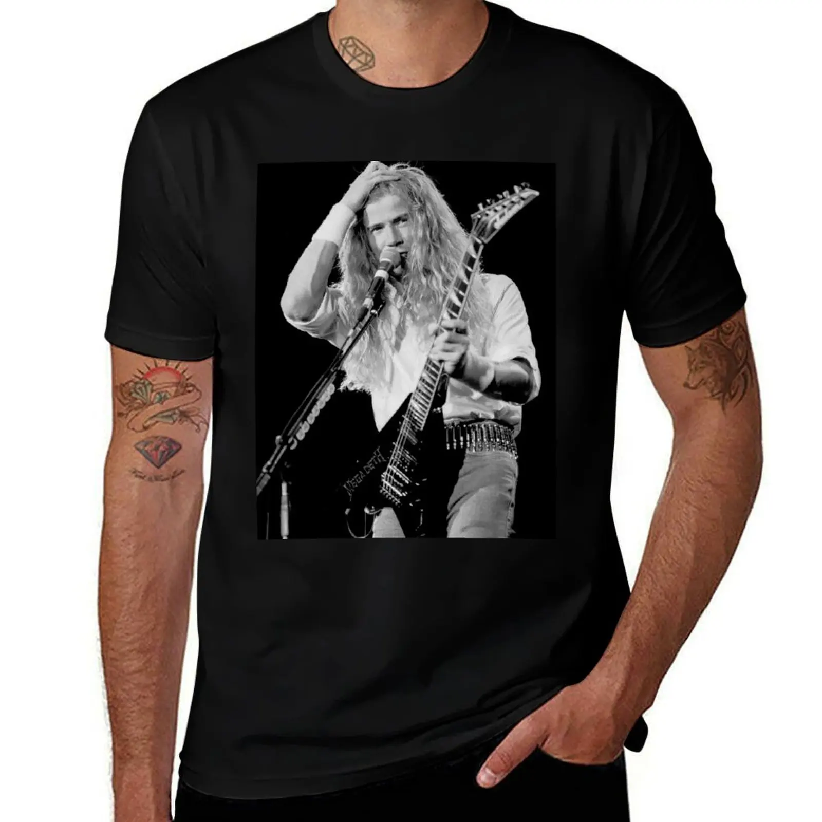 Dave Mustaine - BW Photograph T-Shirt Athletic Quick Dry T-Shirt for Men
Dave Mustaine - BW Photograph T-Shirt Athletic Quick Dry T-Shirt for Men
