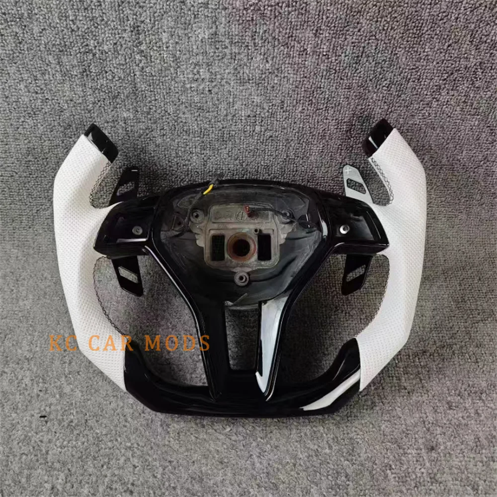 Customized Black Carbon Fiber White Leather Steering Wheel for 2013 2014 2015 2016 Mercedes Benz W204
Customized Black Carbon Fiber White Leather Steering Wheel for 2013 2014 2015 2016 Mercedes Benz W204