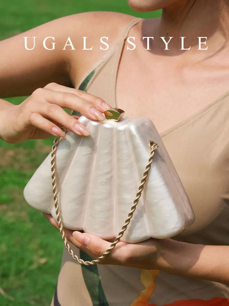 UGALS Retro Acrylic Fan Shaped Handbag Elegant Versatile Shoulder Crossbody Small Bag for Women Luxury Style Party Accessory
UGALS Retro Acrylic Fan Shaped Handbag Elegant Versatile Shoulder Crossbody Small Bag for Women Luxury Style Party Accessory