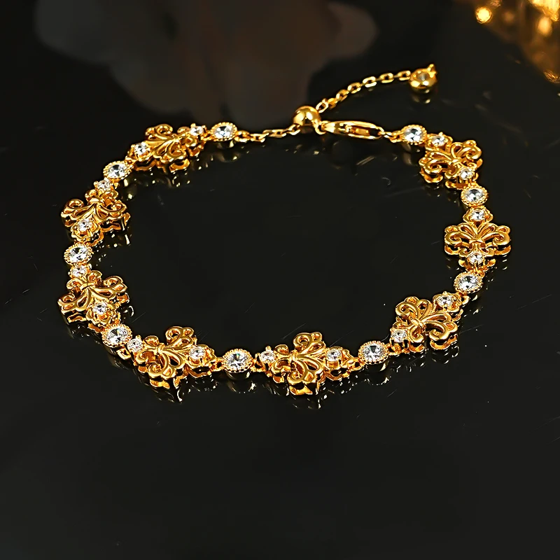 New 925 Silver Temperament Bracelet Inlaid with High Carbon Diamonds, Niche New Chinese Style Versatile High-end Jewelry
New 925 Silver Temperament Bracelet Inlaid with High Carbon Diamonds, Niche New Chinese Style Versatile High-end Jewelry