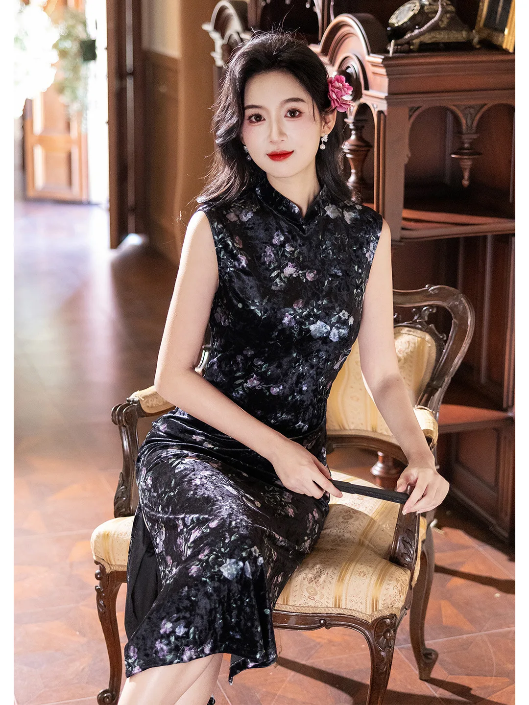 Black Velvet Sleeveless Long Qipao Dress Chinese Style Daily Wear Retro Slimming Spring Fashionable Traditional National Trend
Black Velvet Sleeveless Long Qipao Dress Chinese Style Daily Wear Retro Slimming Spring Fashionable Traditional National Trend