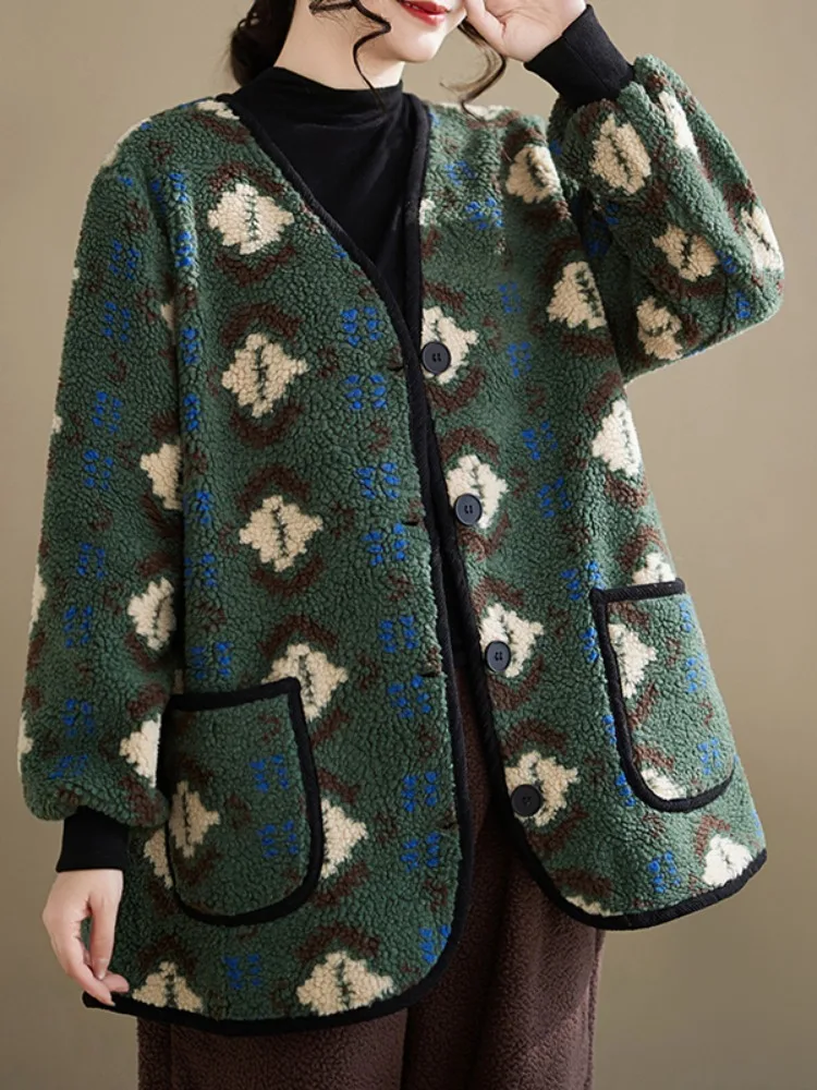 Женское хлопковое пальто большого размера с художественной вышивкой из меха ягненка, зимнее свободное хлопковое пальто, повседневное длинное пальто...
Женское хлопковое пальто большого размера с художественной вышивкой из меха ягненка, зимнее свободное хлопковое пальто, повседневное длинное пальто...