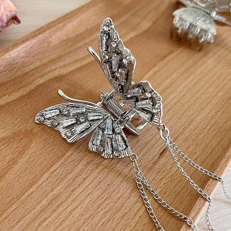 Shiny Rhinestones Butterfly Hair Claw Clips For Women Girl Vintage Long Chain Tassel Claw Clip New Chinese Style Accessories
Shiny Rhinestones Butterfly Hair Claw Clips For Women Girl Vintage Long Chain Tassel Claw Clip New Chinese Style Accessories