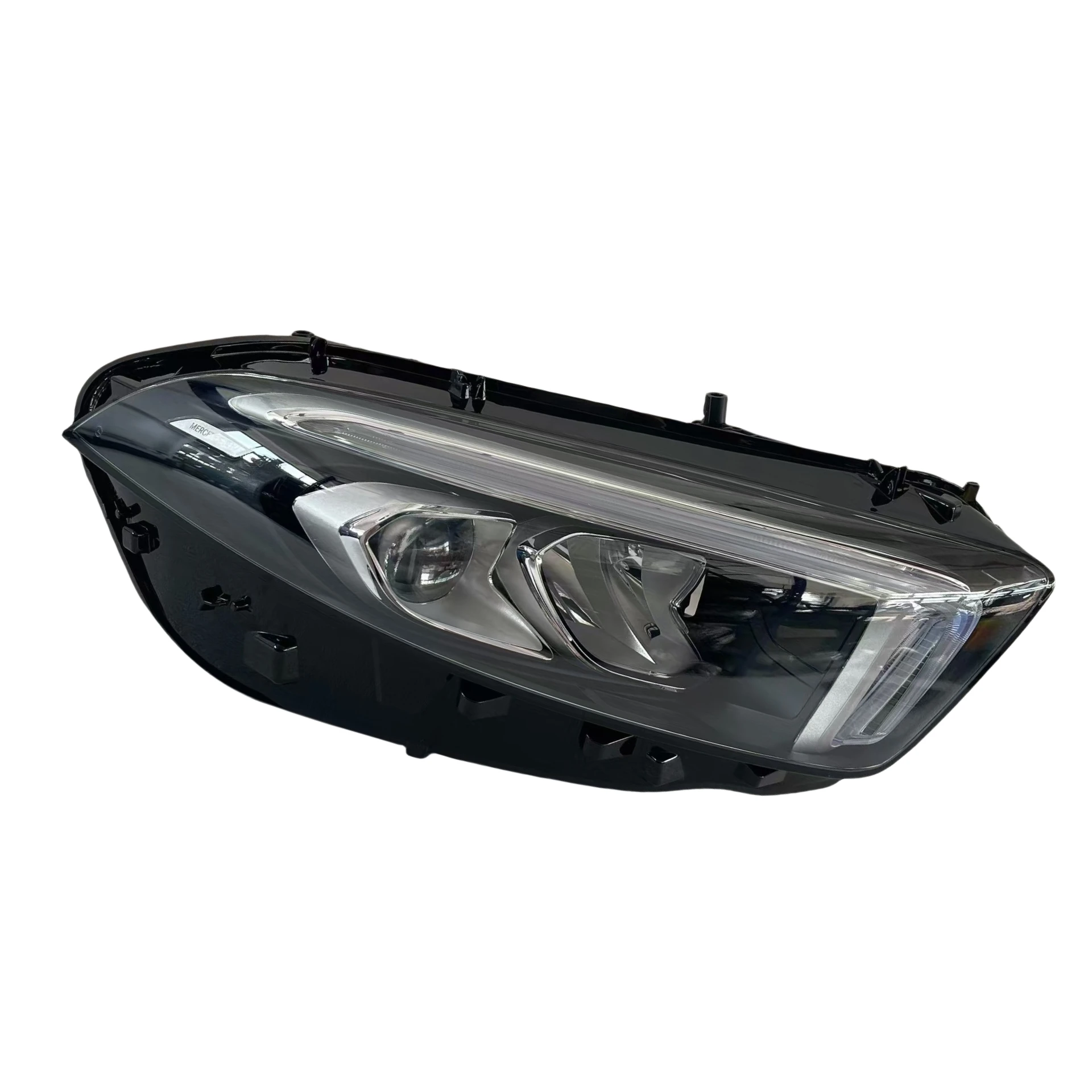 for Mercedes-Benz W177 2019-2022 A180 A200 A220 A35 LED headlights High quality headlight A1779062001, A1779061901
for Mercedes-Benz W177 2019-2022 A180 A200 A220 A35 LED headlights High quality headlight A1779062001, A1779061901