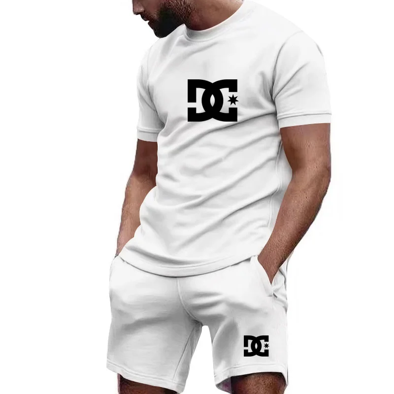 New product sells well. In 2026, men's summer two-piece sportswear includes short-sleeved crew-neck T-shirts and shorts sets.
New product sells well. In 2026, men's summer two-piece sportswear includes short-sleeved crew-neck T-shirts and shorts sets.
