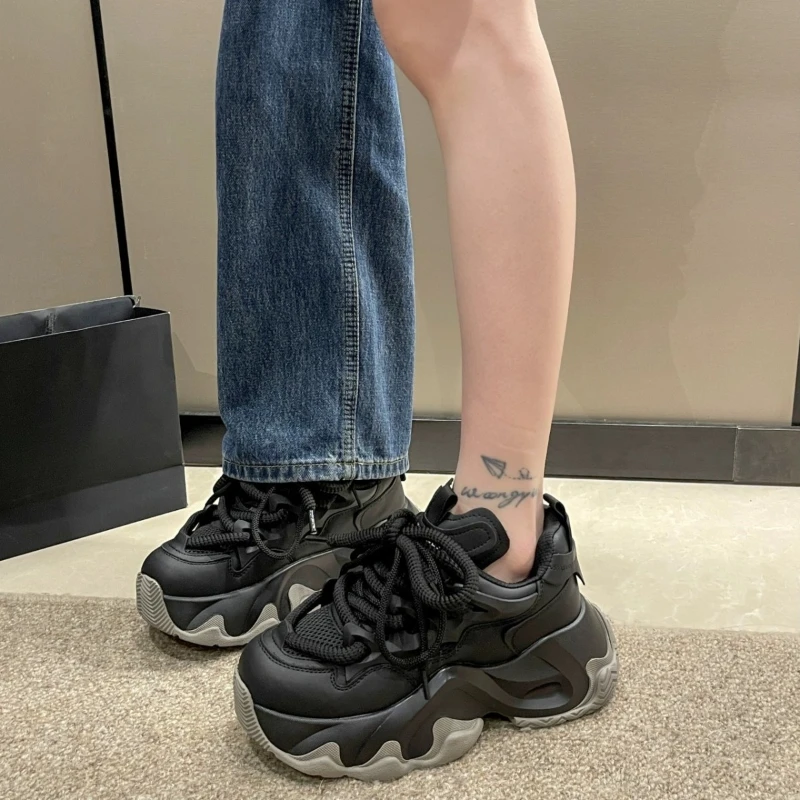 2026 Spring Novel Female Exclusive Custom White Shoe Active Everyday Flat Board Trainer Stylish
2026 Spring Novel Female Exclusive Custom White Shoe Active Everyday Flat Board Trainer Stylish
