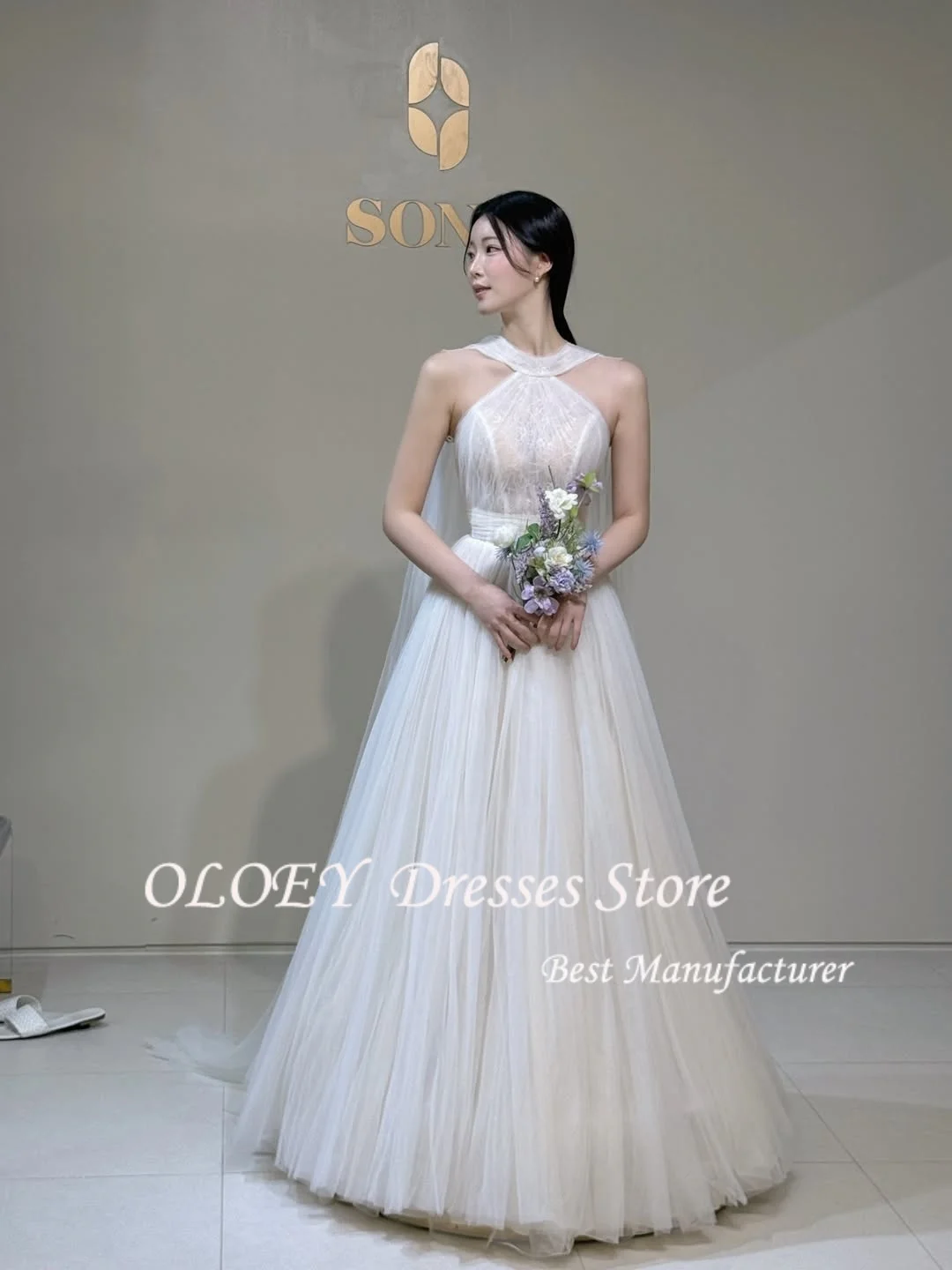 OLOEY Tulle Halter Neck Halter A-Line Korean Wedding Dress Bridal Gown for Photo shoots Customized 웨딩드레스
OLOEY Tulle Halter Neck Halter A-Line Korean Wedding Dress Bridal Gown for Photo shoots Customized 웨딩드레스
