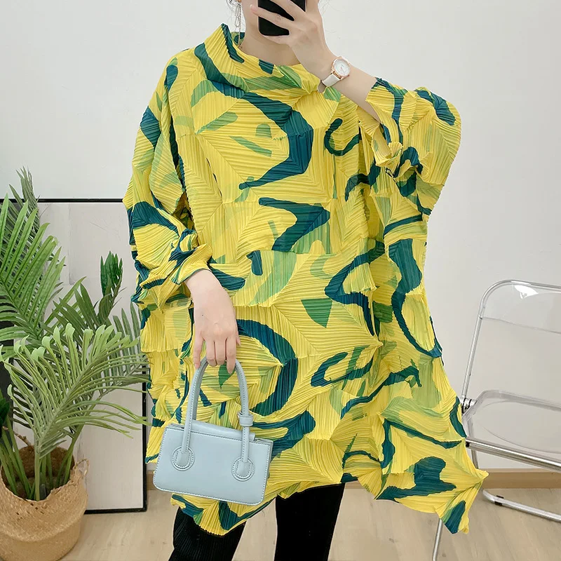Miyake Print Pleated Top For Women 2023 Spring New O-neck Three Quarter Sleeve Loose Long Fashion Elegant T-shirt Female
Miyake Print Pleated Top For Women 2023 Spring New O-neck Three Quarter Sleeve Loose Long Fashion Elegant T-shirt Female