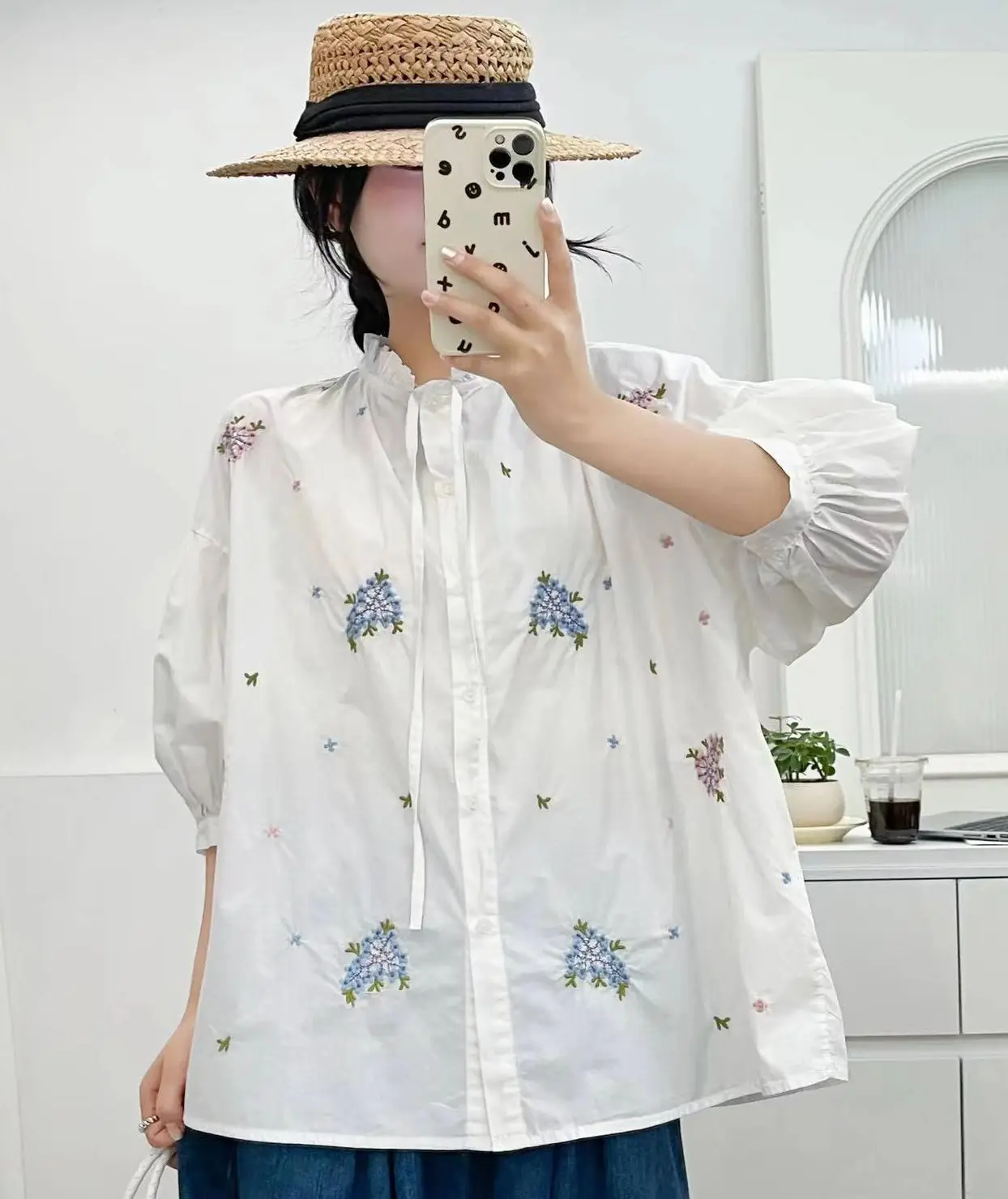 Mori kei fashion stand collar flower embroidered shirts and blouses for women summer Japan style 100% cotton loose tops
Mori kei fashion stand collar flower embroidered shirts and blouses for women summer Japan style 100% cotton loose tops