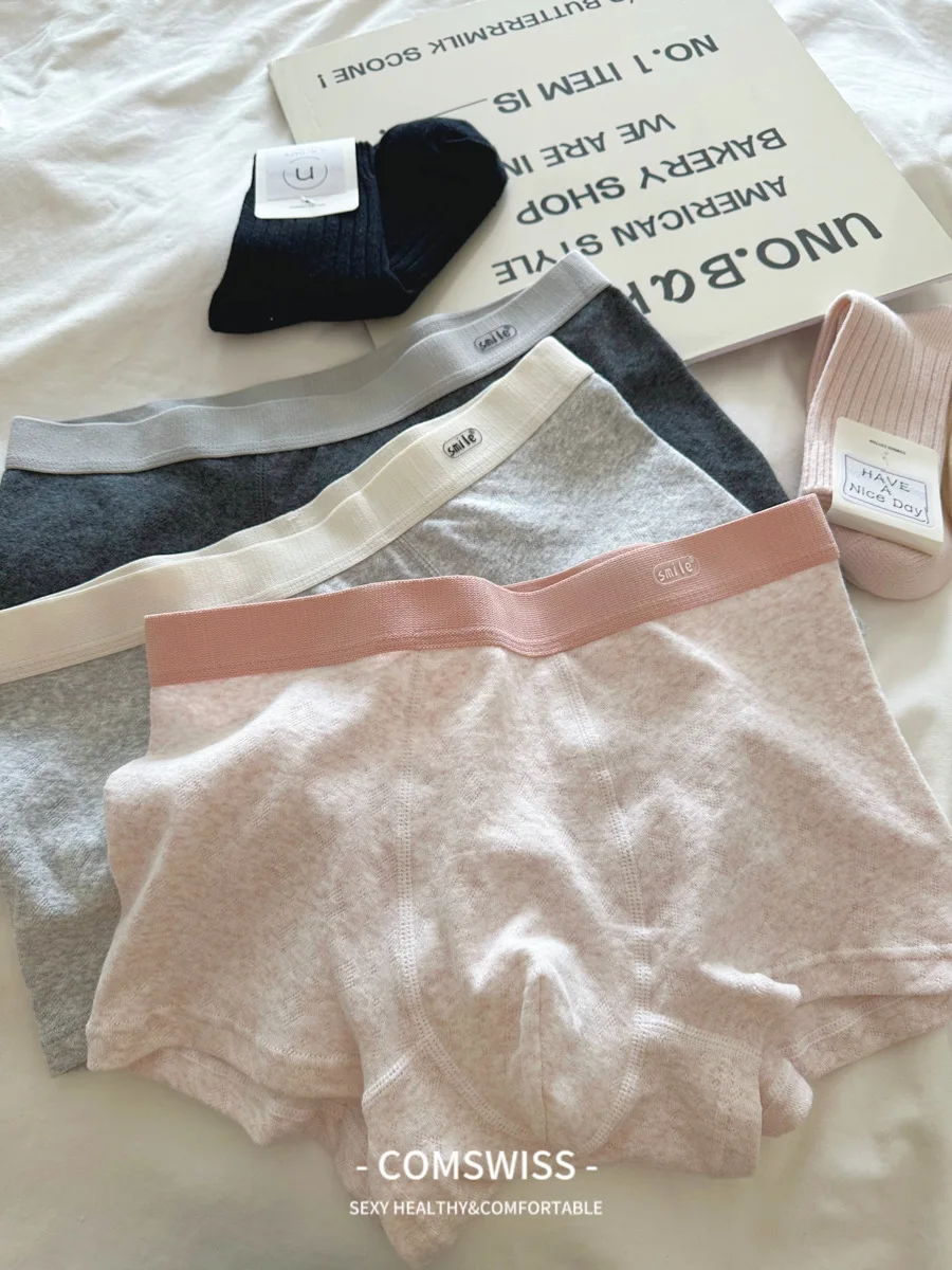 Glutinous couple men's pants A color cotton men's underwear men's panties boxers
Glutinous couple men's pants A color cotton men's underwear men's panties boxers