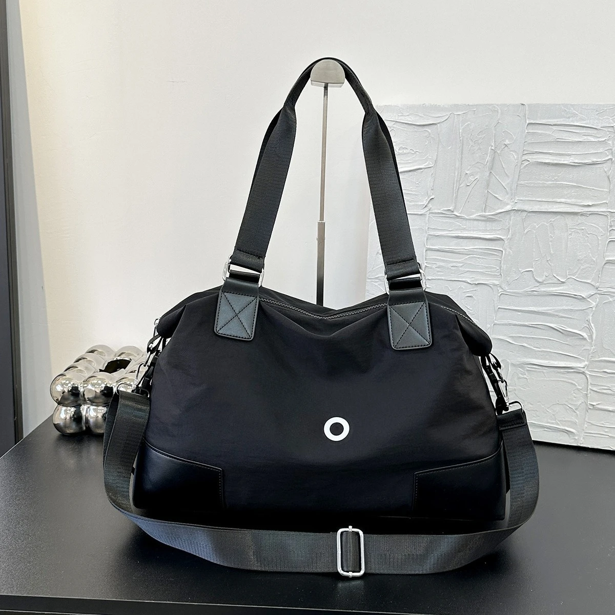 Большая дорожная спортивная сумка унисекс, водонепроницаемая сумка-ведро для спортзала, йоги, спортивная ручная кладь, ночная сумка Weekender
Большая дорожная спортивная сумка унисекс, водонепроницаемая сумка-ведро для спортзала, йоги, спортивная ручная кладь, ночная сумка Weekender