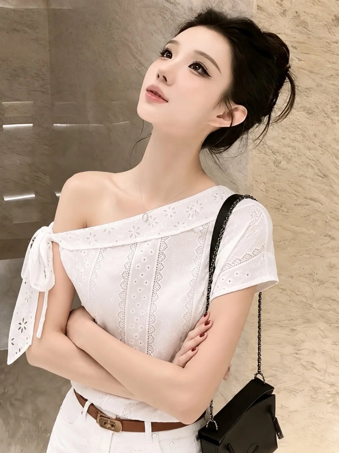 Fashionable Commute Short Sleeve Shirt Women's Style Summer 2026 Korean Version Straight Cut Design Trendy Shoulder Angle
Fashionable Commute Short Sleeve Shirt Women's Style Summer 2026 Korean Version Straight Cut Design Trendy Shoulder Angle