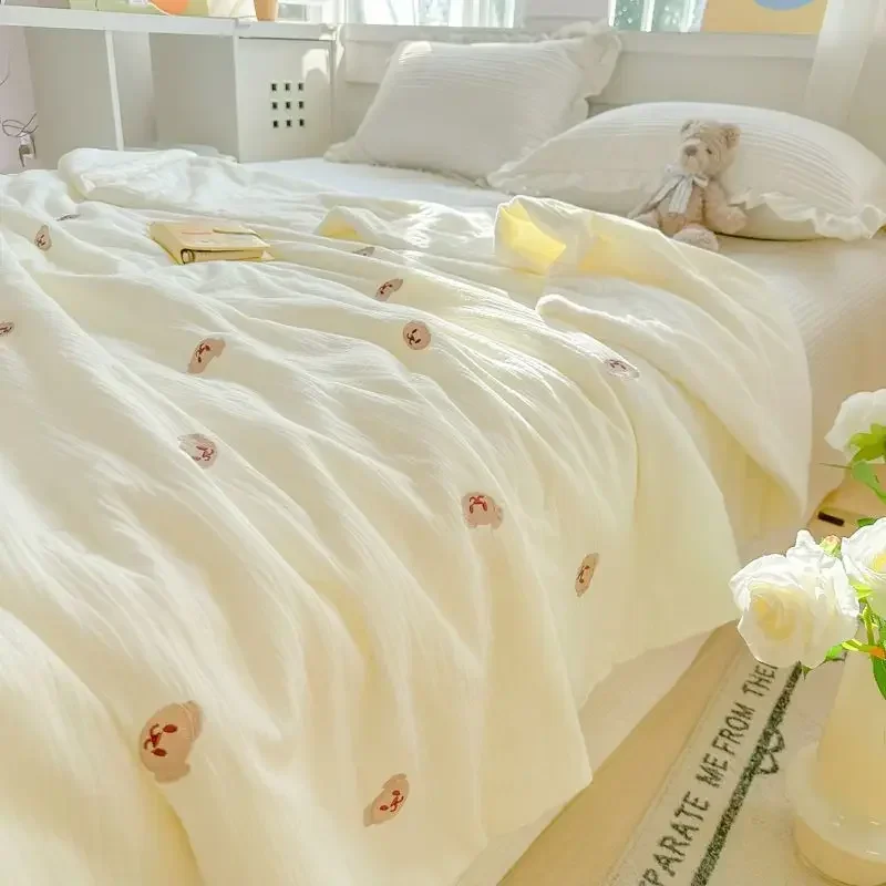 Super Soft Double-layer Yarn Summer Blanket for Children Comfortable Breathable Lightweight Summer Down Comforter
Super Soft Double-layer Yarn Summer Blanket for Children Comfortable Breathable Lightweight Summer Down Comforter