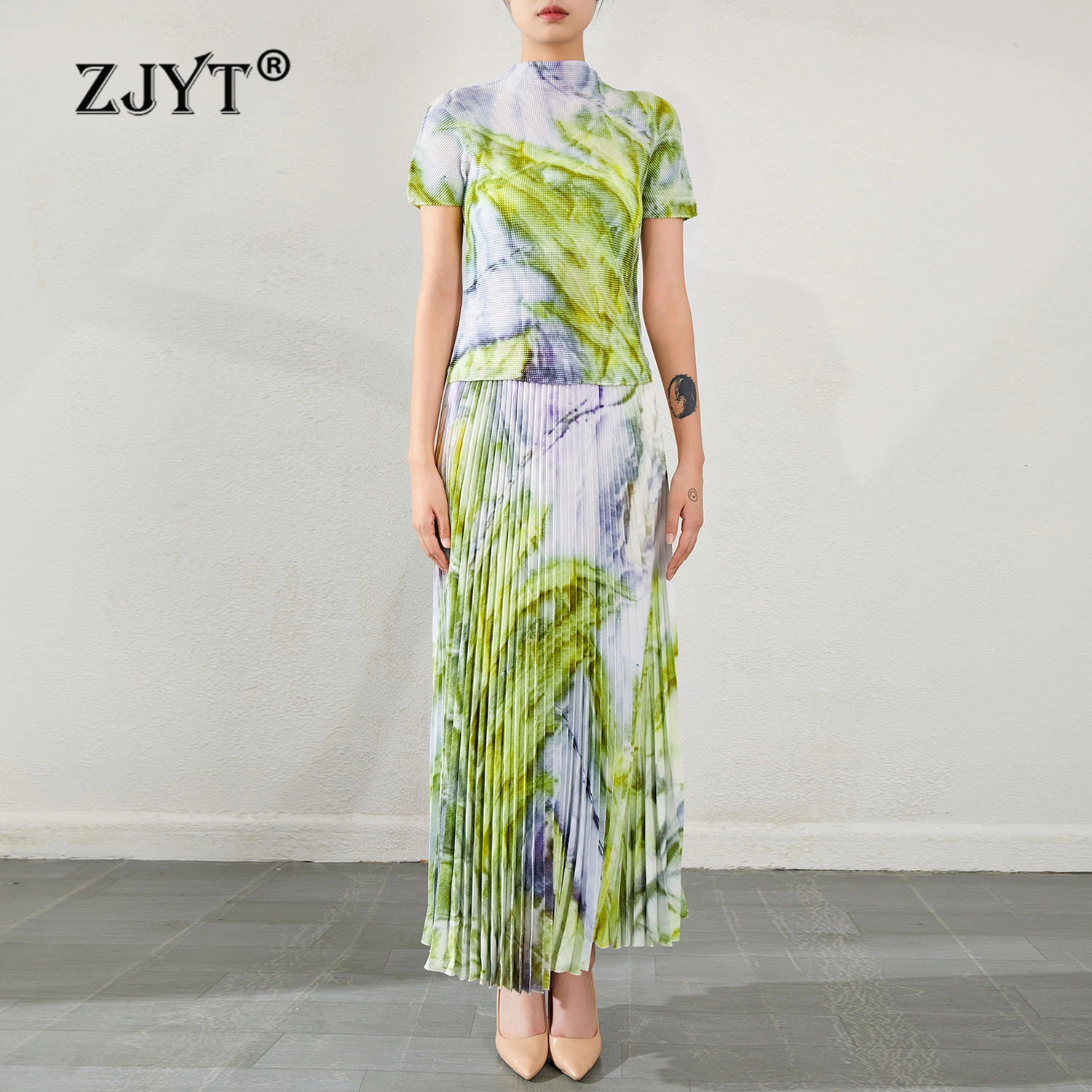 ZJYT Women's Summer Suit 2 Piece Matching Set Short Sleeve Print Top and Pleated Skirts Elegant Midi Dress Sets Roupas Feminina
ZJYT Women's Summer Suit 2 Piece Matching Set Short Sleeve Print Top and Pleated Skirts Elegant Midi Dress Sets Roupas Feminina