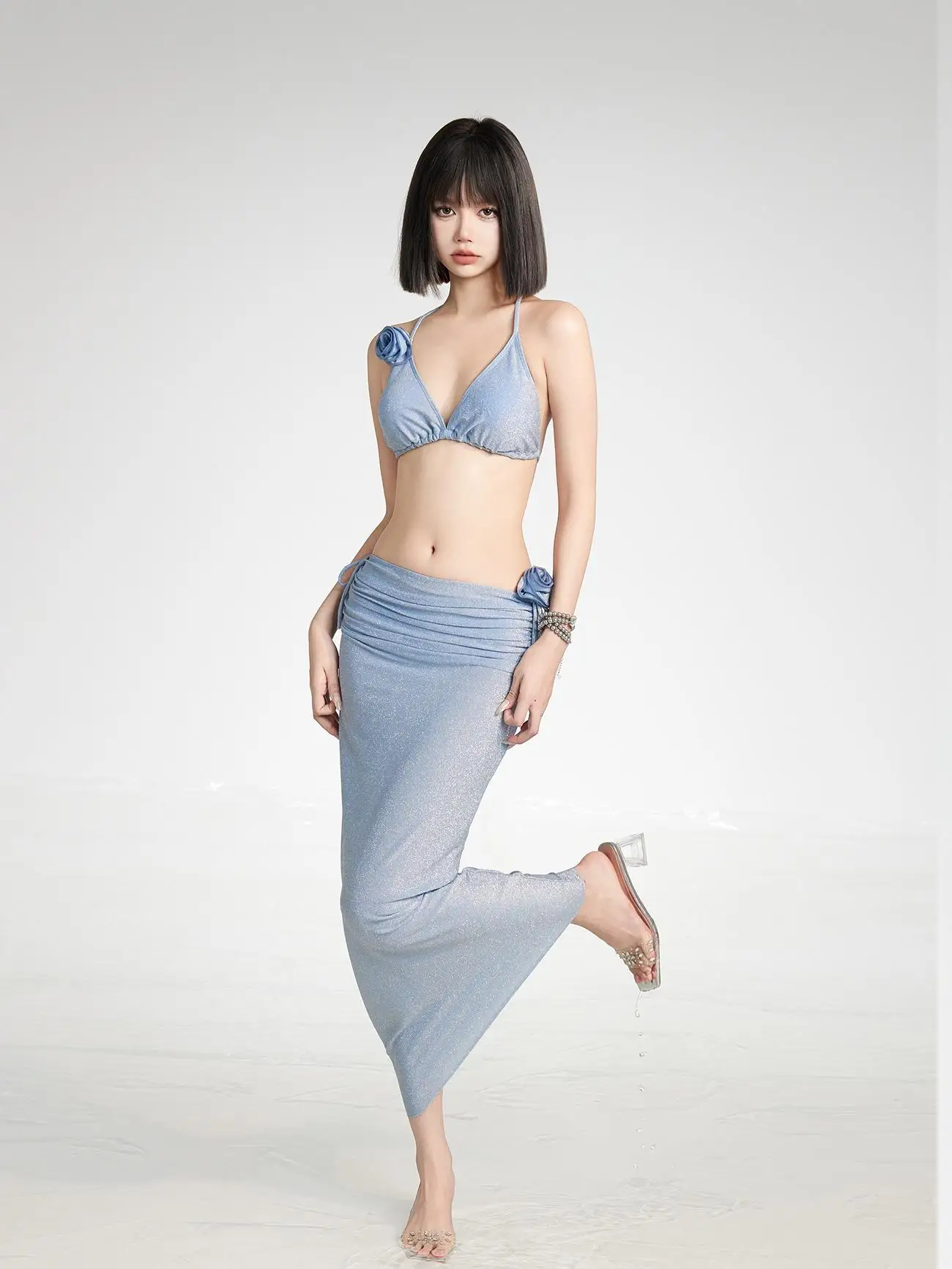 Heavy-Weight Floral Bikini Three-Piece Set Small Tone Sexy Vacation Swimsuit Swimwear New Summer Twelve Brand Bikini
Heavy-Weight Floral Bikini Three-Piece Set Small Tone Sexy Vacation Swimsuit Swimwear New Summer Twelve Brand Bikini