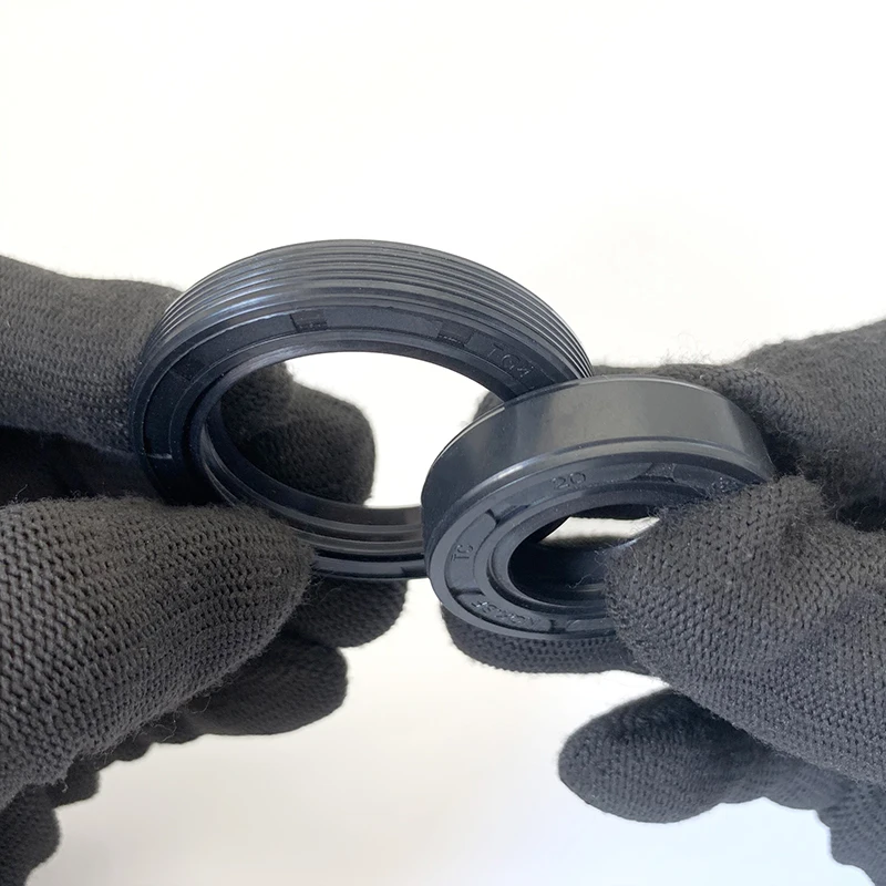 TC/TG4 Type Oil Seal Nitrile Rubber nbr ID 92mm~105mm OD 110mm~160mm High Performance Shaft Seal for Engine Transmission System
TC/TG4 Type Oil Seal Nitrile Rubber nbr ID 92mm~105mm OD 110mm~160mm High Performance Shaft Seal for Engine Transmission System