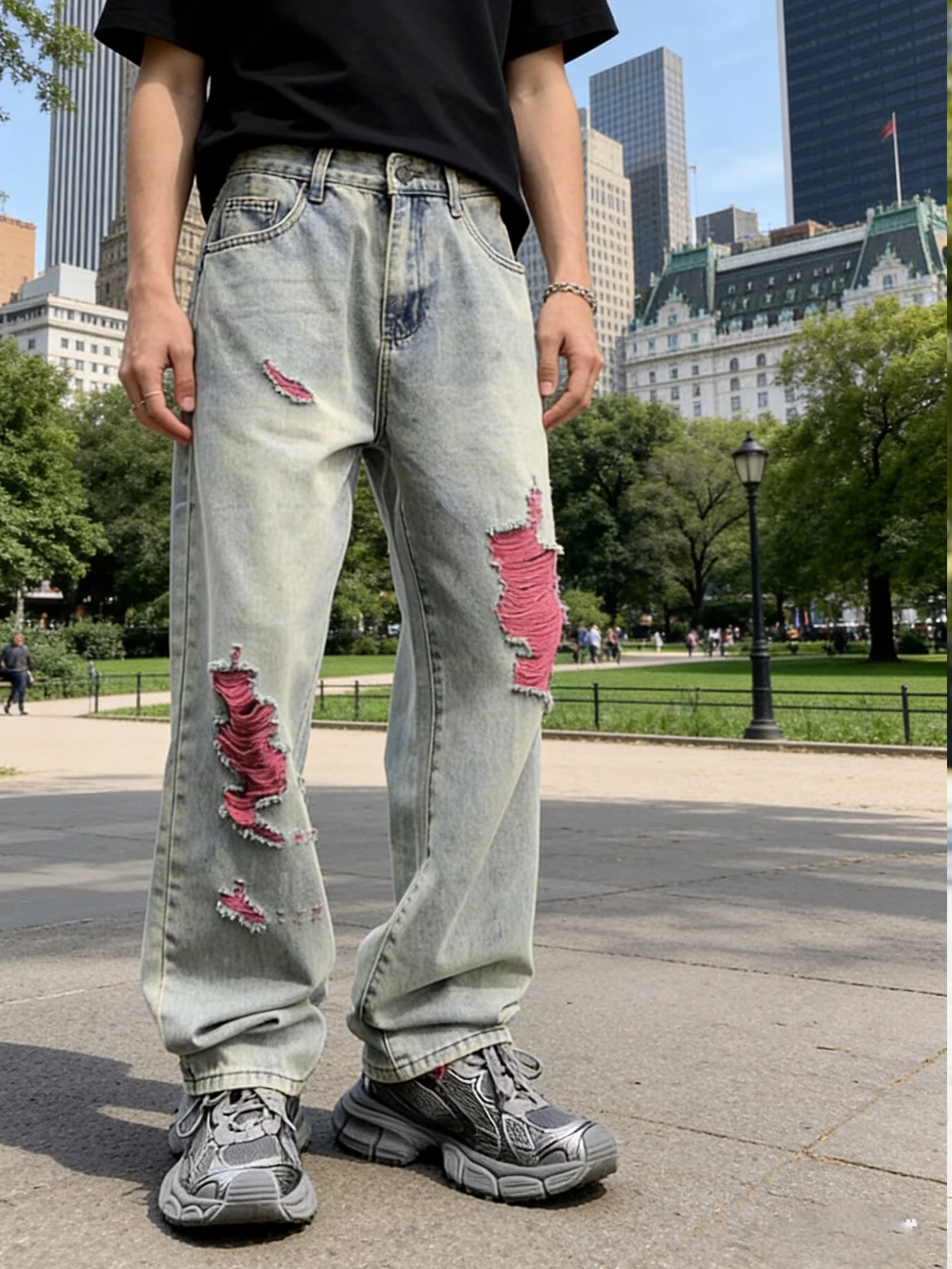 Vintage distressed color-block patchwork jeans for men, ripped, loose straight-leg, high-street trendy versatile pants
Vintage distressed color-block patchwork jeans for men, ripped, loose straight-leg, high-street trendy versatile pants