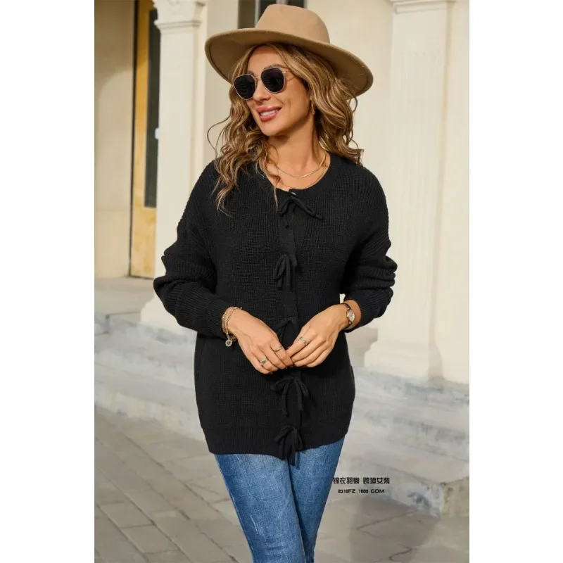 Solid Color Sweater Casual Comfortable Sweater for Women New Autumn and Winter Bow Button Round Neck Top Long Sleeve
Solid Color Sweater Casual Comfortable Sweater for Women New Autumn and Winter Bow Button Round Neck Top Long Sleeve