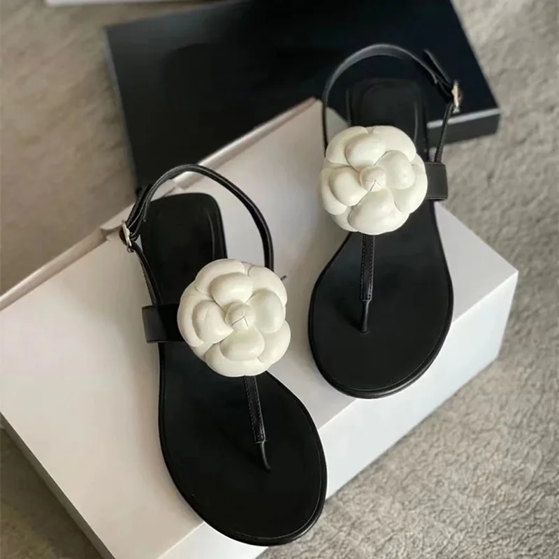 Genuine Leather Camellia Classic Style Flip-Toe Roman Sandals Women's Summer Chunky Heel Fairy Style Low Heel Flip-Flops
Genuine Leather Camellia Classic Style Flip-Toe Roman Sandals Women's Summer Chunky Heel Fairy Style Low Heel Flip-Flops