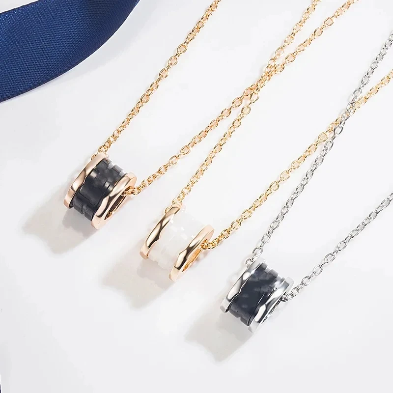 925 sterling silver black and white ceramic necklace women's fashion luxury brand jewelry party gift for couples
925 sterling silver black and white ceramic necklace women's fashion luxury brand jewelry party gift for couples