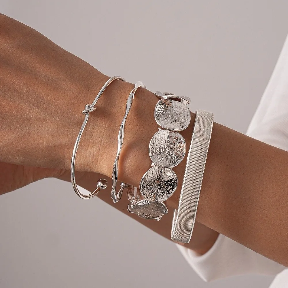 4Pcs/Set Exaggerated Wide Multilayer Bangles Metal Round Irregular Bracelet Set Jewelry Boho Retro Hand Ring Girls
4Pcs/Set Exaggerated Wide Multilayer Bangles Metal Round Irregular Bracelet Set Jewelry Boho Retro Hand Ring Girls