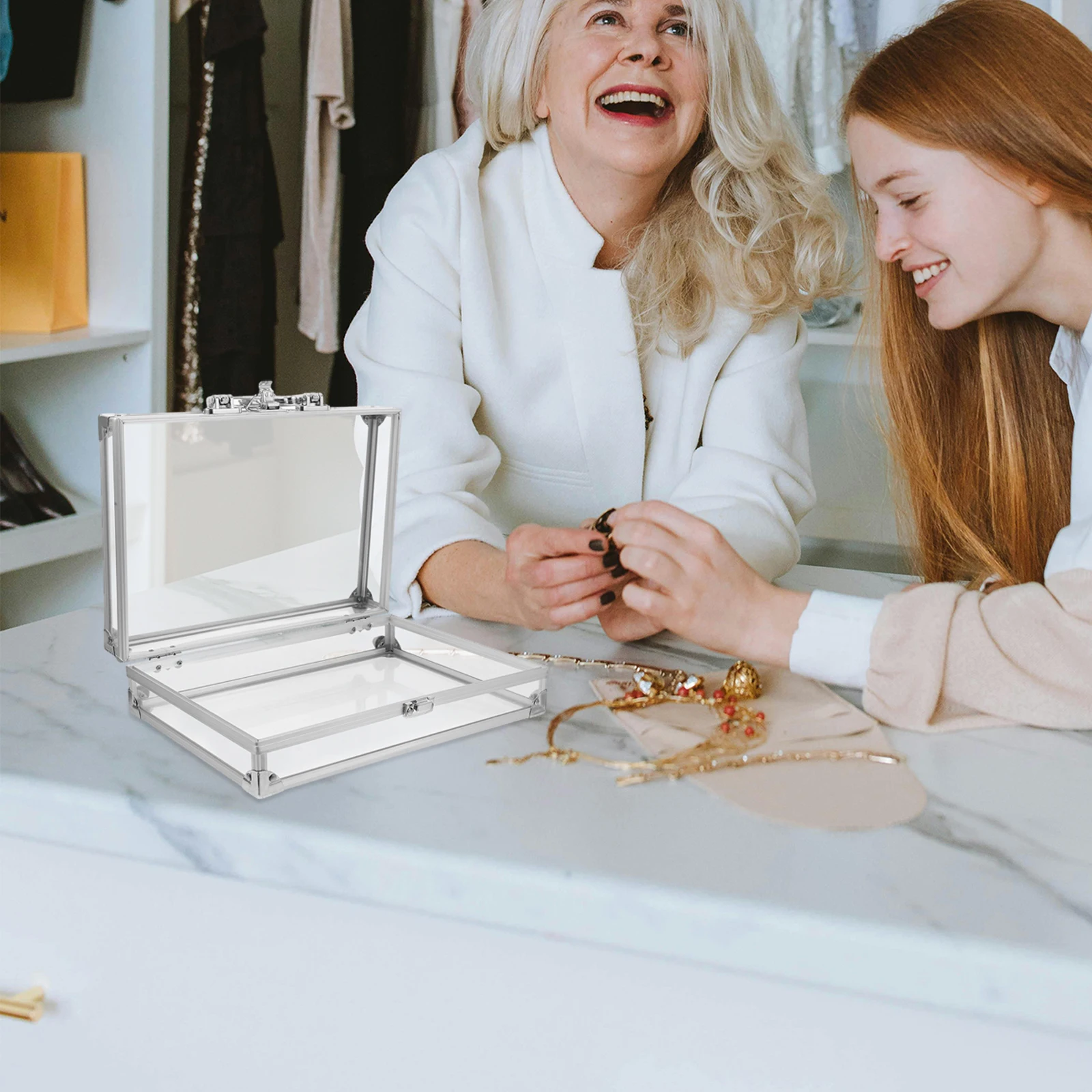 Aluminum Alloy Makeup Case Transparent Jewelry Display Box Large Capacity Storage Organizer Secure Lock For Cosmetics
Aluminum Alloy Makeup Case Transparent Jewelry Display Box Large Capacity Storage Organizer Secure Lock For Cosmetics