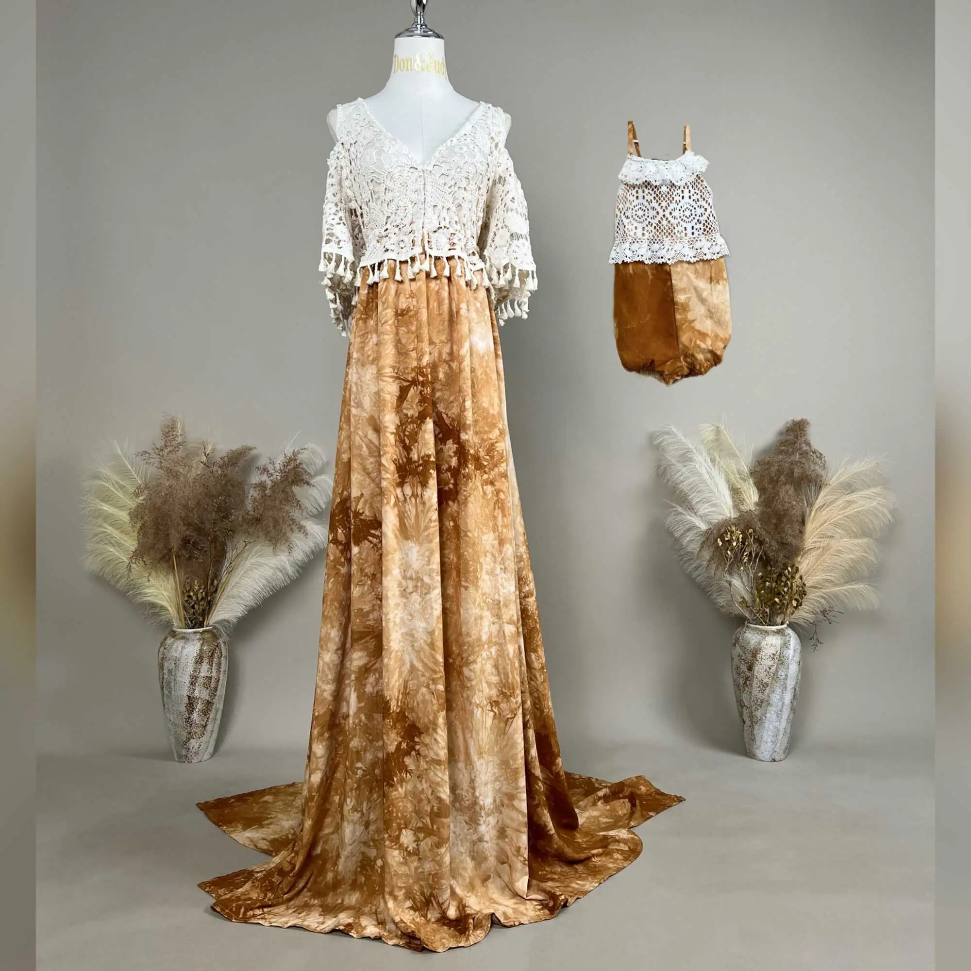Don&Judy Off-the-Shoulder Crochet Lace Top Maxi Dress with Tassels and Brown Tie-Dye Print Matching Set Maternity and Newborn
Don&Judy Off-the-Shoulder Crochet Lace Top Maxi Dress with Tassels and Brown Tie-Dye Print Matching Set Maternity and Newborn