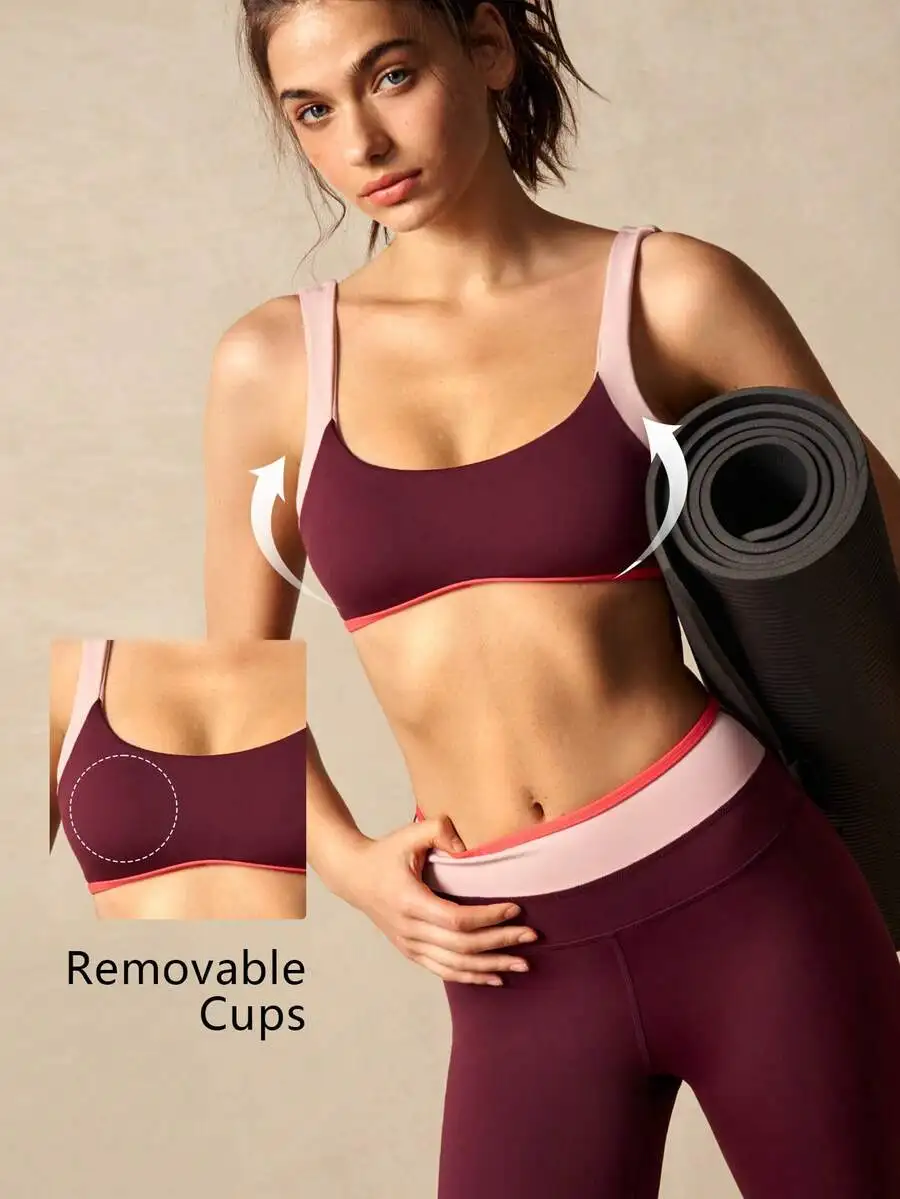 Color-Blocked Sports Bra And Leggings Set With Removable Cups For Yoga Pilates Running
Color-Blocked Sports Bra And Leggings Set With Removable Cups For Yoga Pilates Running