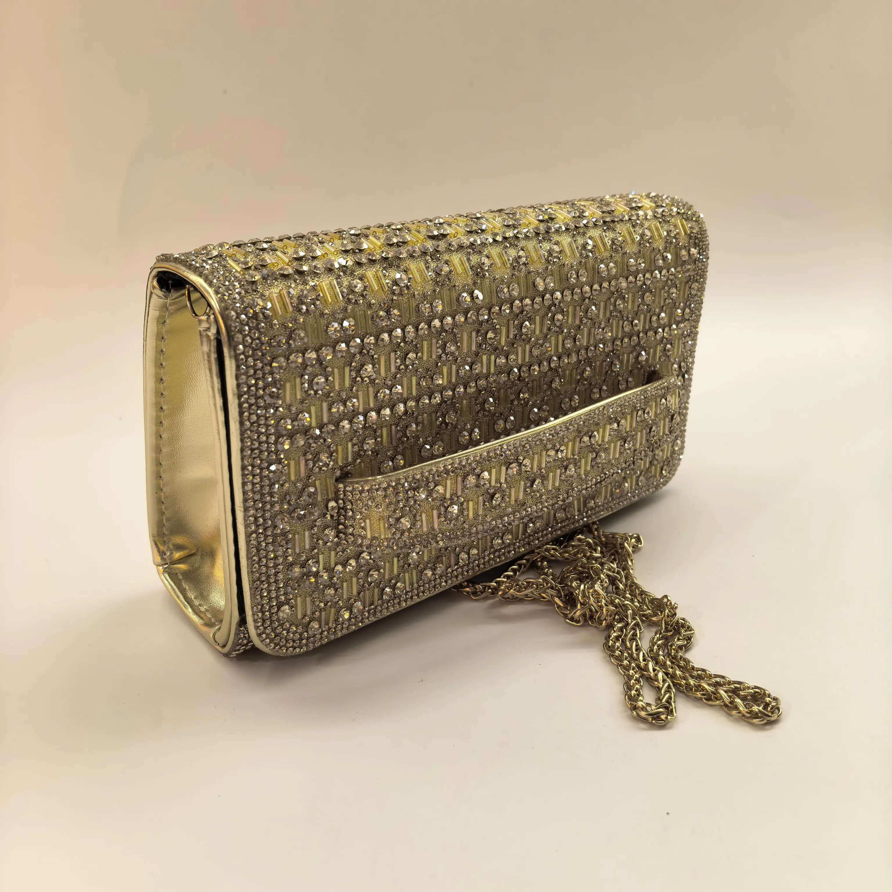 Luxury Women Beaded Evening Bag Clutch Lady Rhinestone Handbag For Women Wedding Party High Quality Dinner Clutch Bag F6-702-1
Luxury Women Beaded Evening Bag Clutch Lady Rhinestone Handbag For Women Wedding Party High Quality Dinner Clutch Bag F6-702-1