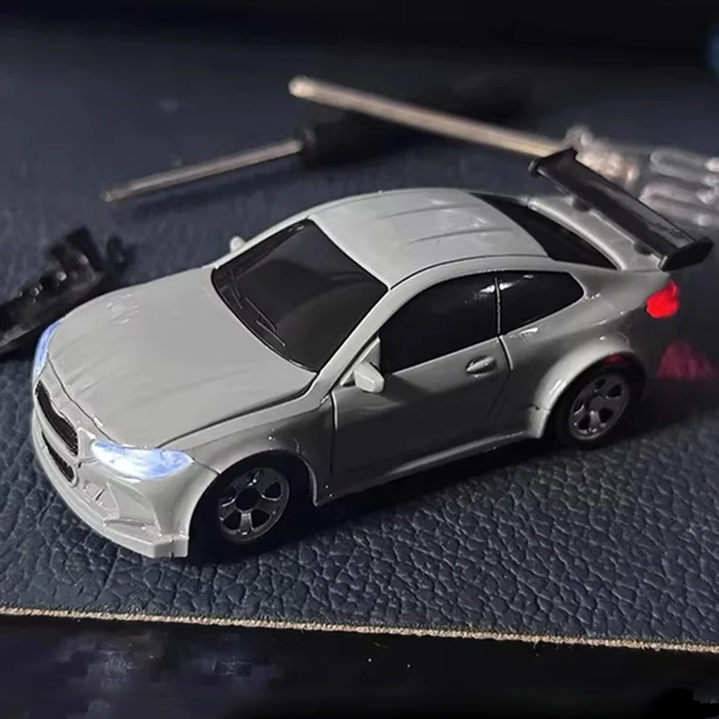 1:64 Mini RC Car Racing Drift Model 2.4G Linkage Light Set Hight Speed 20km/h Remote Controlled Vehicle Toys Kids Xmas Gifts
1:64 Mini RC Car Racing Drift Model 2.4G Linkage Light Set Hight Speed 20km/h Remote Controlled Vehicle Toys Kids Xmas Gifts