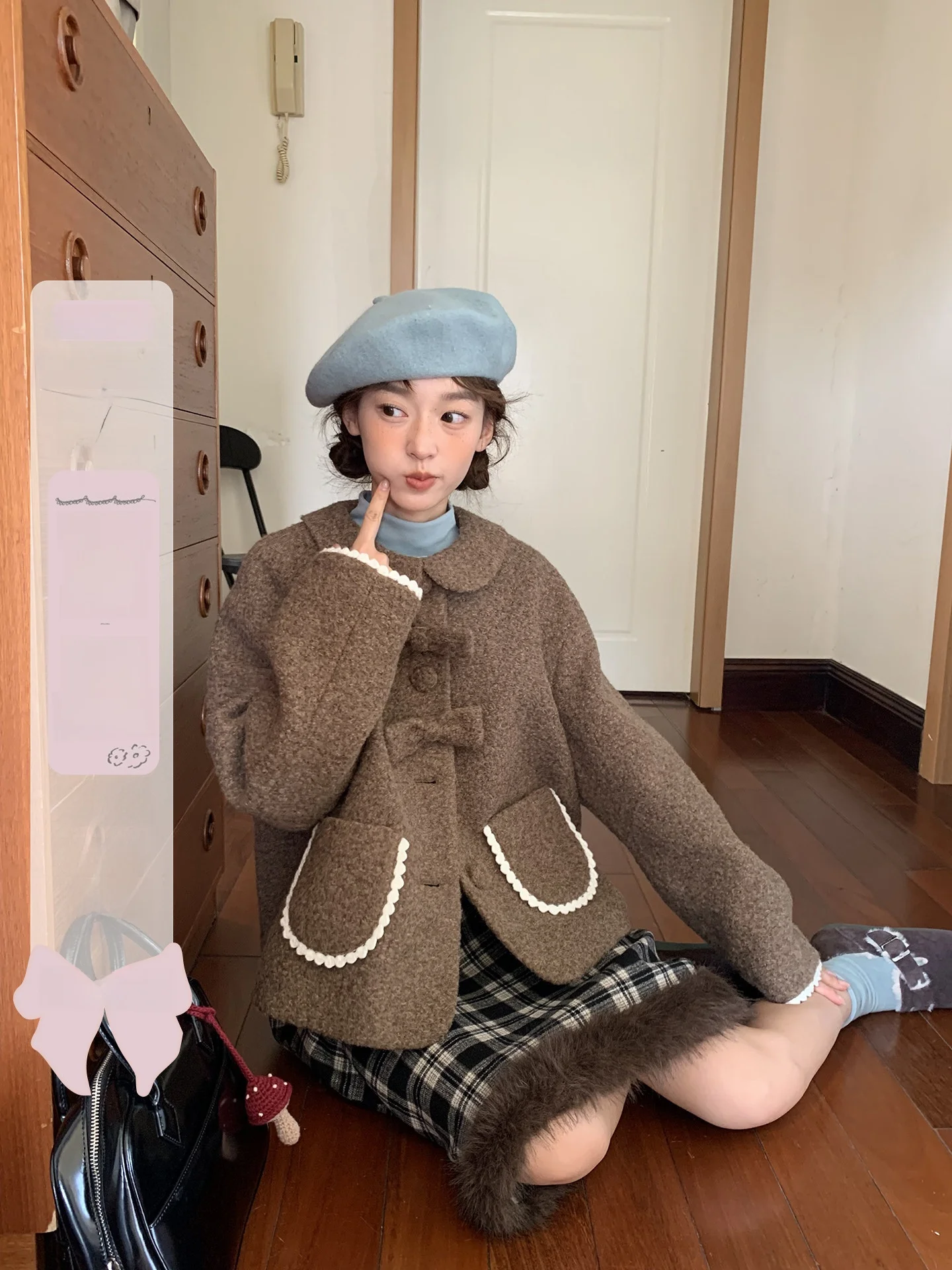 Съемный воротник с рюшами, короткое шерстяное пальто Jiang Jam Sweet Sle, свободный крой, полиэстер, на одной пуговице, длинный рукав
Съемный воротник с рюшами, короткое шерстяное пальто Jiang Jam Sweet Sle, свободный крой, полиэстер, на одной пуговице, длинный рукав