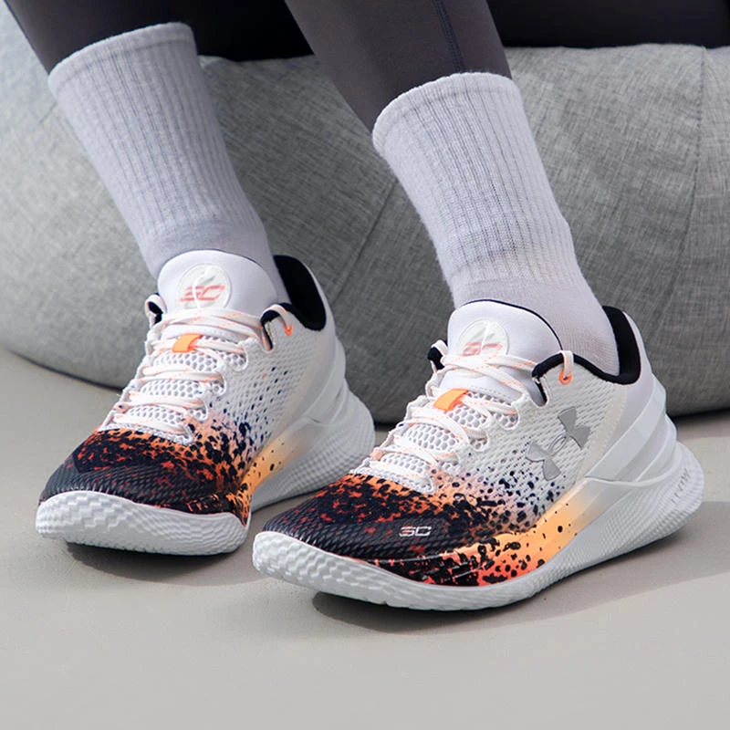 Under Armour men's shoes 2025 new sports shoes fitness combat training shoes Light combat Curry basketball shoes 3026277-100
Under Armour men's shoes 2025 new sports shoes fitness combat training shoes Light combat Curry basketball shoes 3026277-100