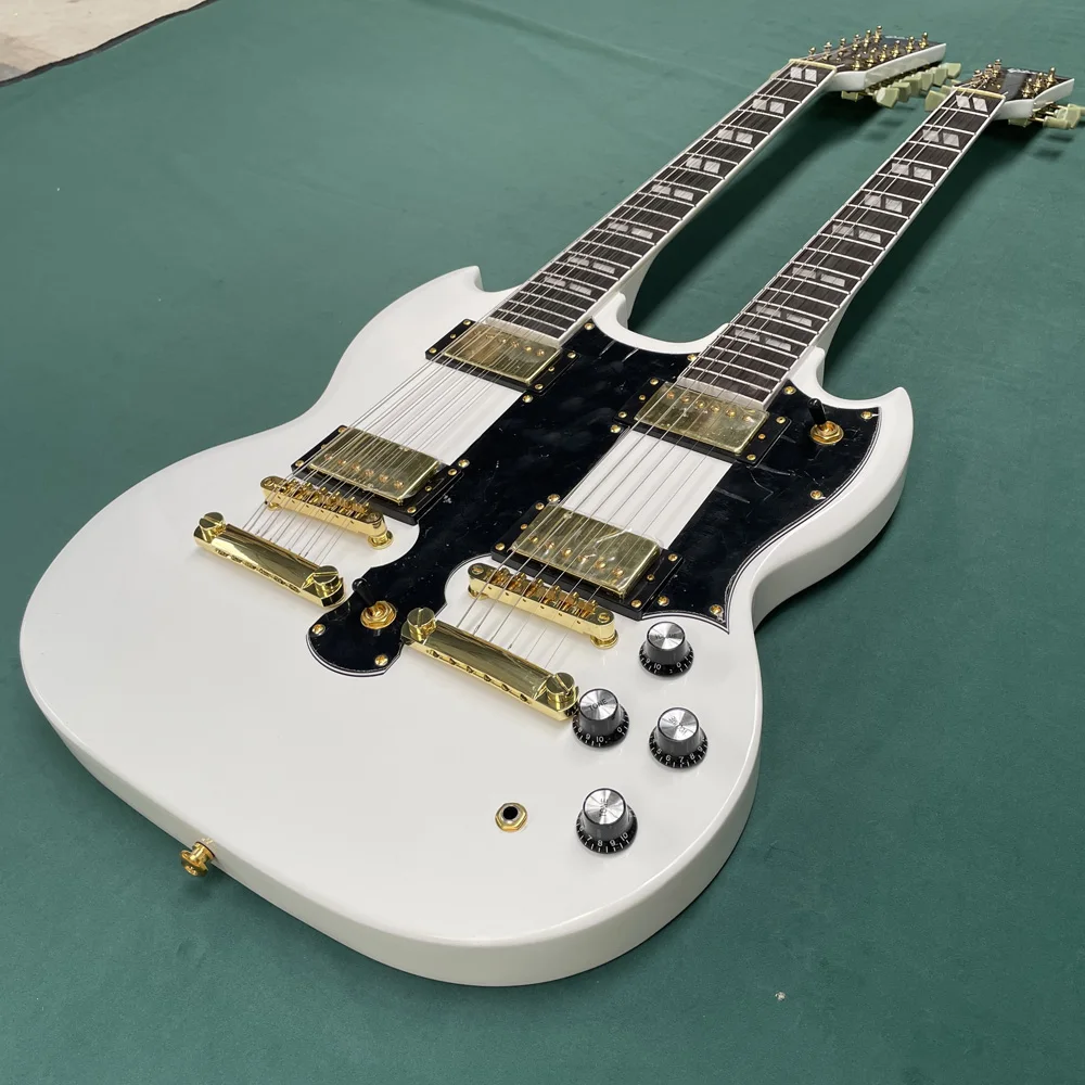 Double-neck white 6-string 12-string electric guitar, with high gloss finish, solo performance on the guitar, gold accessories
Double-neck white 6-string 12-string electric guitar, with high gloss finish, solo performance on the guitar, gold accessories