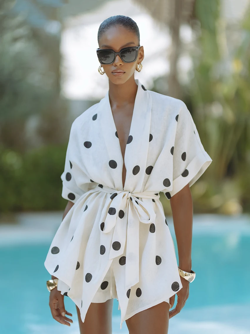 Marthaqiqi Casual Ladies Sleepwear Set Sexy V-Neck Robe Short Sleeve Nightwear Lace Up Nightgown Shorts Loose Female Pajama Suit
Marthaqiqi Casual Ladies Sleepwear Set Sexy V-Neck Robe Short Sleeve Nightwear Lace Up Nightgown Shorts Loose Female Pajama Suit