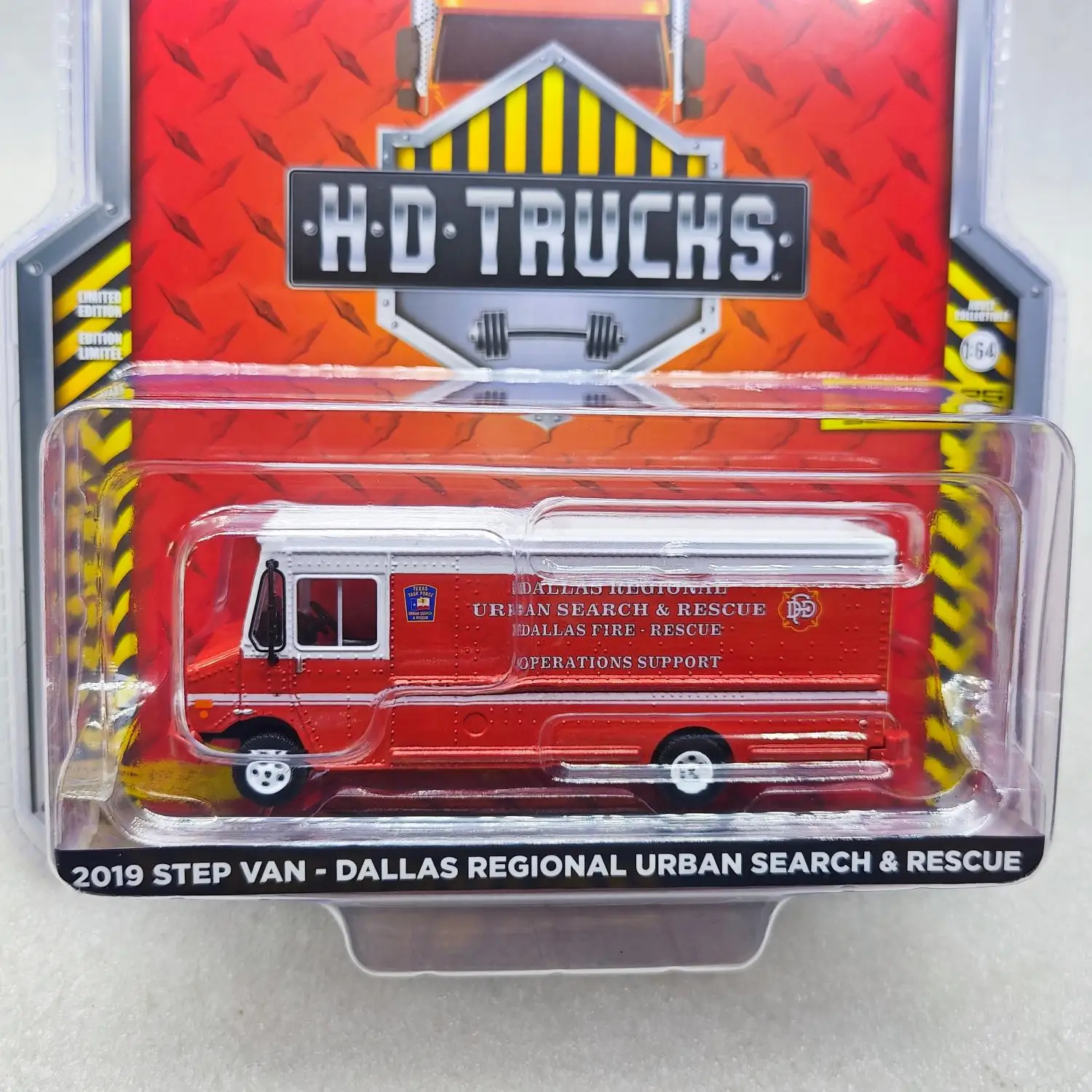 1:64 2019, Step Van DALLAS REGIONAL URBAN SEARCH & RESCUE, литая под давлением модель автомобиля из металлического сплава, украшение автомобиля, коллекция подарков
1:64 2019, Step Van DALLAS REGIONAL URBAN SEARCH & RESCUE, литая под давлением модель автомобиля из металлического сплава, украшение автомобиля, коллекция подарков