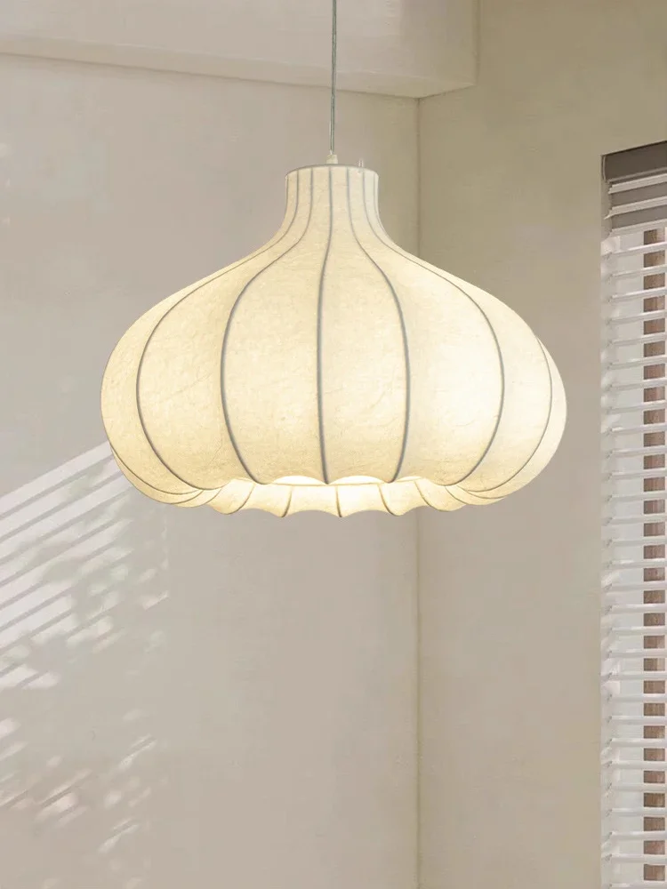 Japanese Wabi Sabi Onion Silk Chandelier French Restaurant Kitchen Bedroom Chandelier
Japanese Wabi Sabi Onion Silk Chandelier French Restaurant Kitchen Bedroom Chandelier
